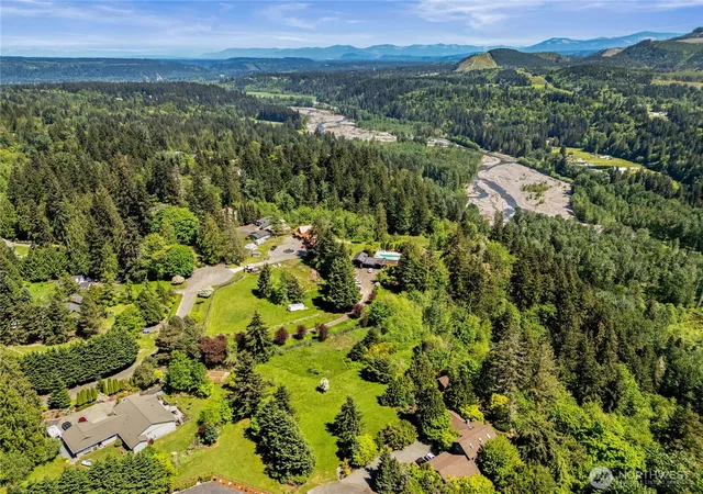 Photo 4 of Sale Pending at 23421 Rim Rd E, Graham, WA 98338 | MLS# NWM2519445 | Listing updated on 2026-08-18
