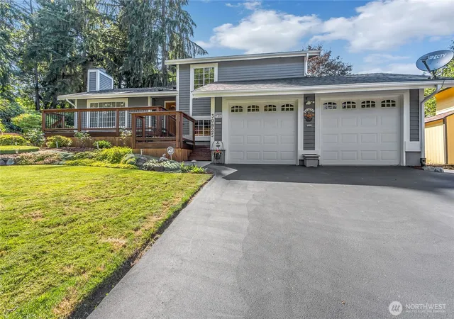 Photo 2 of Single family home for sale at 30925 22nd Avenue Sw, Federal Way, WA 98023 | MLS# NWM2519466 | Listing updated on 2026-09-17
