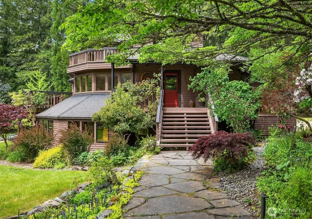 Photo 3 of Sale Pending at 21833 103rd Avenue Sw, Vashon, WA 98070 | MLS# NWM2519506 | Listing updated on 2026-08-16