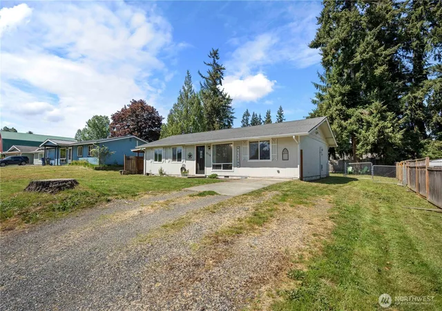 Photo 3 of Sale Pending at 2115 140th Place Ne, Marysville, WA 98271 | MLS# NWM2519580 | Listing updated on 2026-09-25