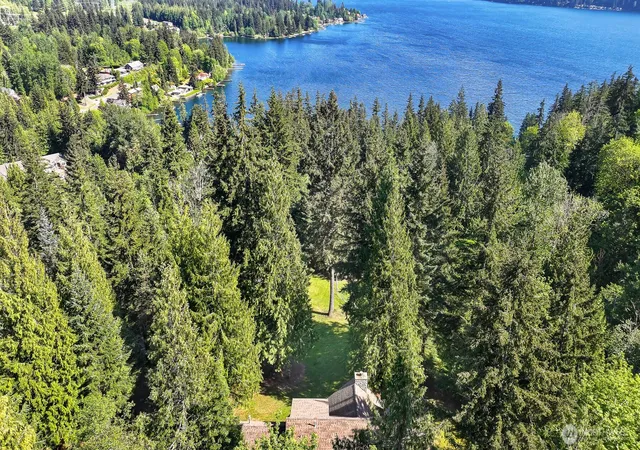 Photo 2 of Single family home for sale at 3337 Agate Hts Rd, Bellingham, WA 98226 | MLS# NWM2519583 | Listing updated on 2026-10-19