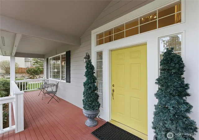 Photo 3 of Single family home for sale at 2070 Maiden Ln, Wenatchee, WA 98801 | MLS# NWM2519586 | Listing updated on 2026-09-21