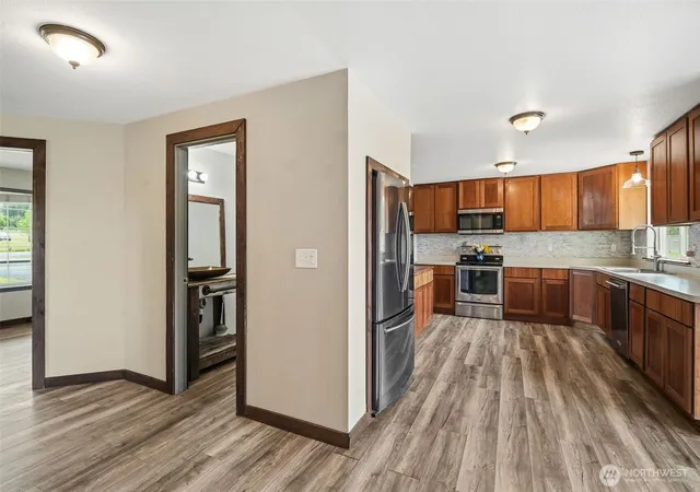 Photo 4 of Single family home for sale at 284 Mauerman Rd, Chehalis, WA 98532 | MLS# NWM2519597 | Listing updated on 2026-09-21