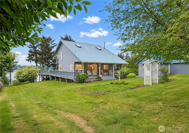 Photo 1 of Single family home for sale at 38 M Cascade Dr, Hat Island, WA 98206 | MLS# NWM2519706 | Listing updated on 2026-09-21