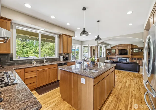 Photo 4 of Single family home for sale at 4501 Dove Ct, Bellingham, WA 98229 | MLS# NWM2519724 | Listing updated on 2026-09-21