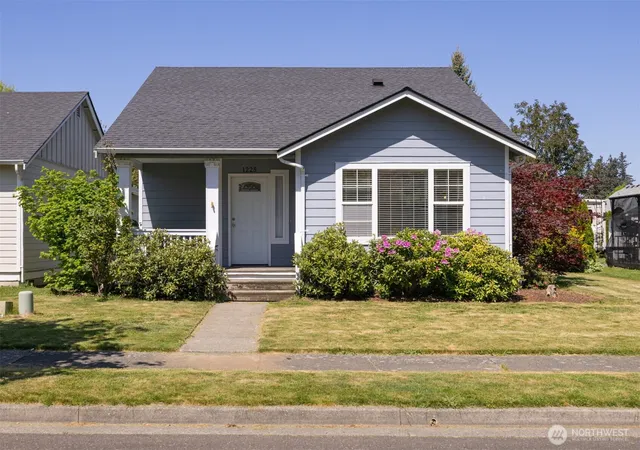 Photo 2 of Single family home for sale at 1225 Ash St, Lynden, WA 98264 | MLS# NWM2519733 | Listing updated on 2026-09-21