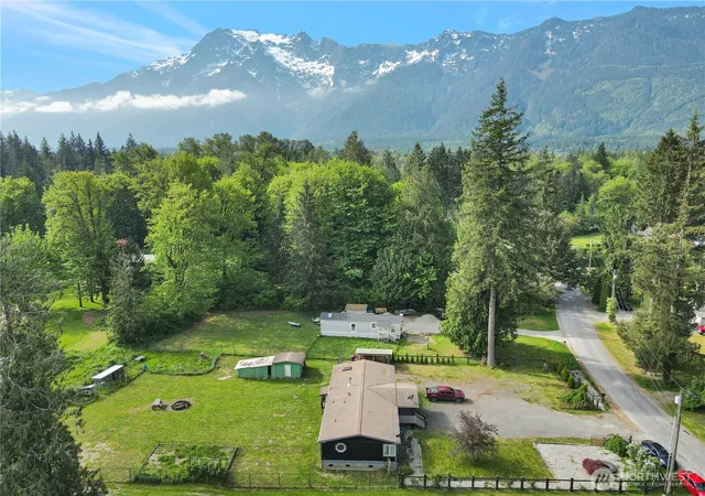 Photo 2 of Manufactured home for sale at 31113 W Whitehorse Dr, Arlington, WA 98223 | MLS# NWM2519736 | Listing updated on 2026-09-21