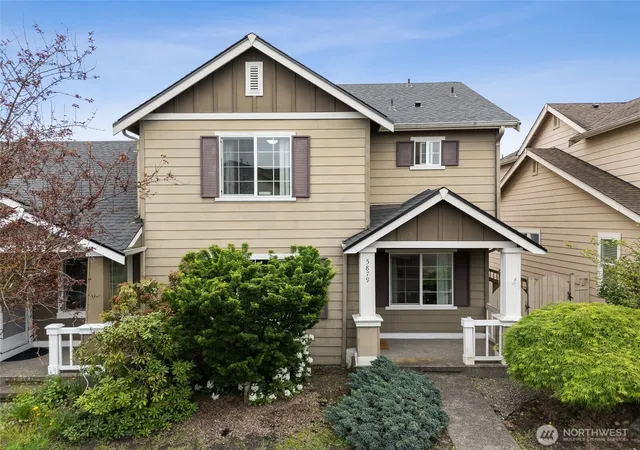 Photo 3 of Townhouse for sale at 5879 Pennsylvania St Se, Lacey, WA 98513 | MLS# NWM2519753 | Listing updated on 2026-10-02