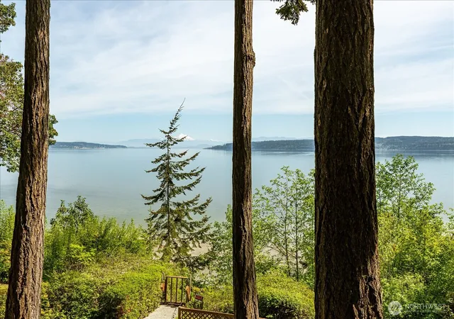 Photo 3 of Single family home for sale at 281 Harrington Rd, Coupeville, WA 98239 | MLS# NWM2519824 | Listing updated on 2026-09-21