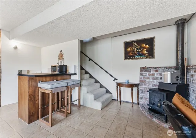 Photo 4 of Single family home for sale at 820 W Golf Crse Dr, Chelan, WA 98816 | MLS# NWM2519828 | Listing updated on 2026-09-21