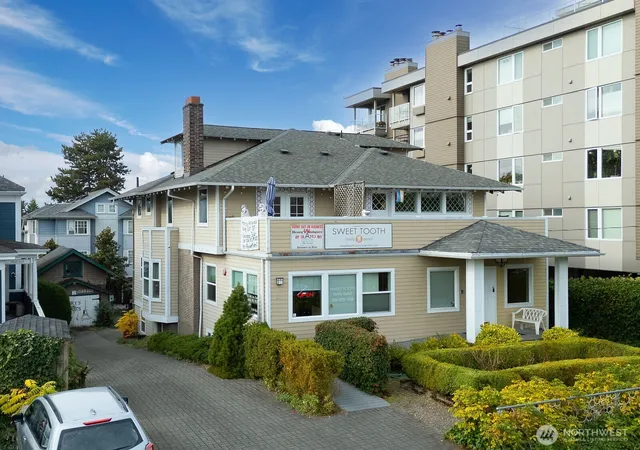 Photo 1 of Single family home for sale at 211 14th Avenue E, Seattle, WA 98112 | MLS# NWM2519872 | Listing updated on 2026-09-21