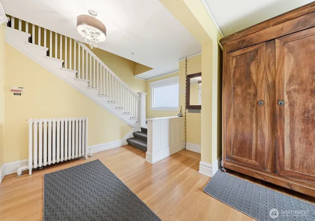Photo 4 of Single family home for sale at 211 14th Avenue E, Seattle, WA 98112 | MLS# NWM2519872 | Listing updated on 2026-09-21