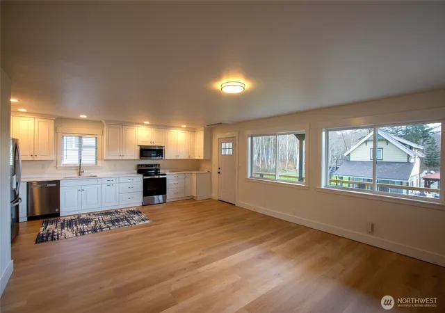 Photo 4 of Single family home for sale at 329 Snowberry Ln, Friday Harbor, WA 98250 | MLS# NWM2519974 | Listing updated on 2026-09-21