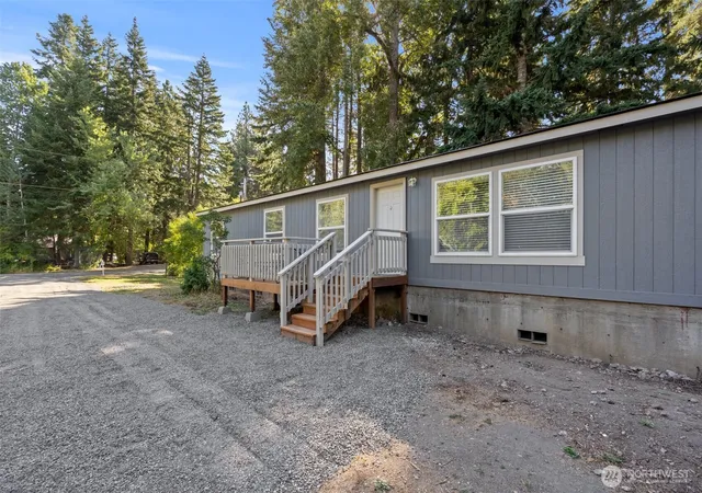 Photo 3 of Manufactured home for sale at 81 Lynx Ln, Cle Elum, WA 98922 | MLS# NWM2519985 | Listing updated on 2026-09-26