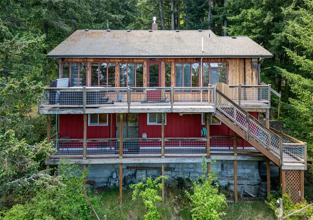 Photo 2 of Single family home for sale at 1136 Island Dr, Lummi Island, WA 98262 | MLS# NWM2520054 | Listing updated on 2026-09-21