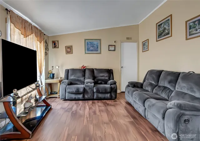 Photo 3 of Manufactured home for sale at 7502 189th Avenue Ct E #9, Puyallup, WA 98375 | MLS# NWM2520066 | Listing updated on 2026-09-21