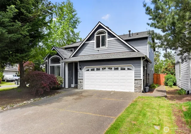 Photo 2 of Single family home for sale at 8811 E 188th Street, Puyallup, WA 98375 | MLS# NWM2520134 | Listing updated on 2026-09-21