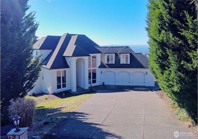 Photo 1 of Single family home for sale at 130 Upland Dr, Woodland, WA 98674 | MLS# NWM2520141 | Listing updated on 2026-09-21