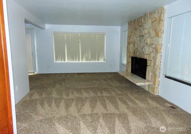 Photo 4 of Sale Pending at 19021 46th Avenue S, Sea Tac, WA 98188 | MLS# NWM2520145 | Listing updated on 2026-10-01
