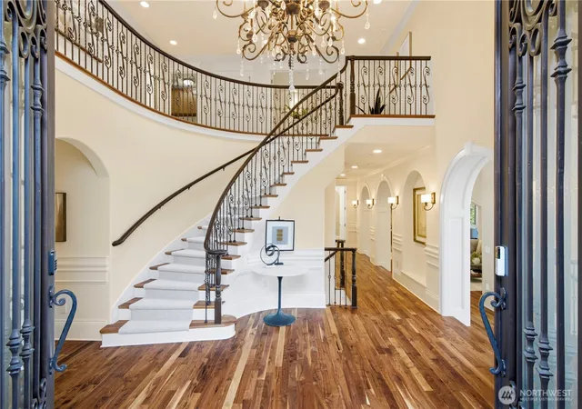 Photo 3 of Mansion for sale at 4616 95th Avenue Ne, Bellevue, WA 98004 | MLS# NWM2520181 | Listing updated on 2026-10-01