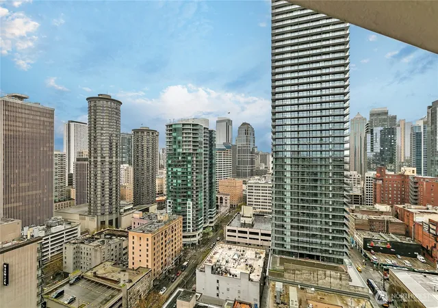Photo 3 of Condo for sale at 2100 3rd Avenue #2606, Seattle, WA 98121 | MLS# NWM2520238 | Listing updated on 2026-09-20