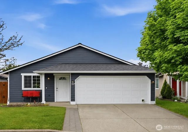Photo 1 of Townhouse for sale at 4329 149th Place Ne, Marysville, WA 98271 | MLS# NWM2520244 | Listing updated on 2026-09-21