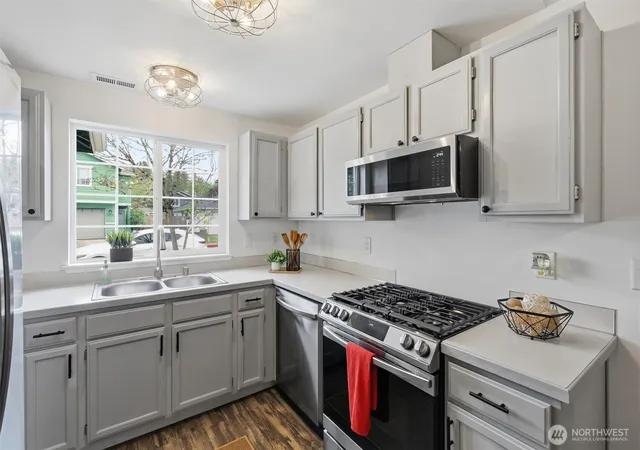 Photo 3 of Townhouse for sale at 4329 149th Place NE, Marysville, WA 98271 | MLS# NWM2520244 | Listing updated on 2026-09-21