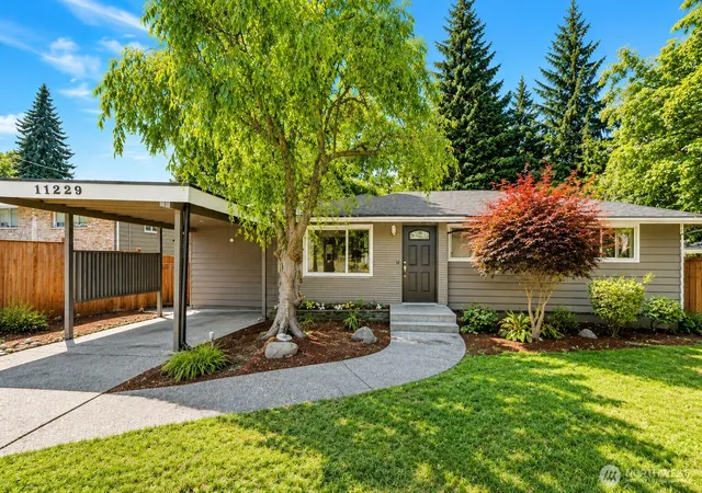 Photo 1 of Single family home for sale at 11229 29th Avenue Sw, Seattle, WA 98146 | MLS# NWM2520253 | Listing updated on 2026-09-21