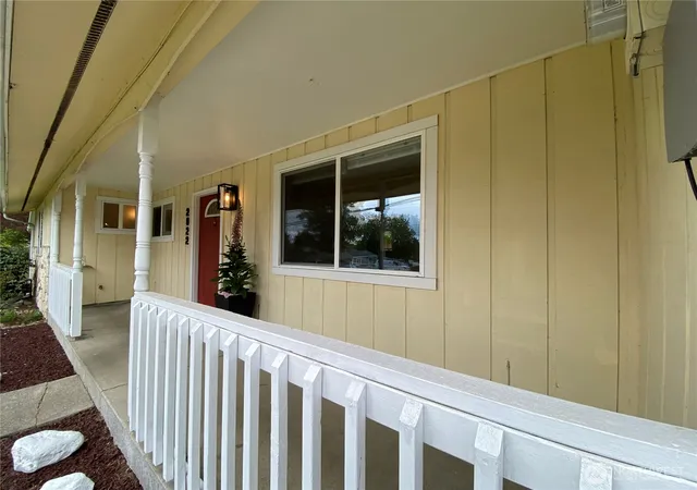Photo 4 of Sale Pending at 2822 College St SE, Lacey, WA 98503 | MLS# NWM2520337 | Listing updated on 2026-09-25