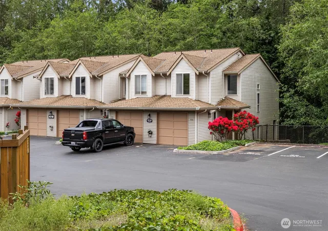 Photo 2 of Condo for sale at 4719 Nw Walgren Dr #106, Silverdale, WA 98383 | MLS# NWM2520340 | Listing updated on 2026-09-21