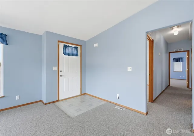 Photo 4 of Sale Pending at 207 SW Airport Way, Mattawa, WA 99349 | MLS# NWM2520359 | Listing updated on 2026-09-25