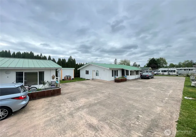 Photo 2 of Multi family home for sale at 109 4th Avenue Se, Pacific, WA 98047 | MLS# NWM2520404 | Listing updated on 2026-09-21