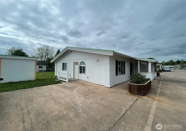 Photo 4 of House for sale at 109 4th Avenue SE, Pacific, WA 98047 | MLS# NWM2520404 | Listing updated on 2026-09-21