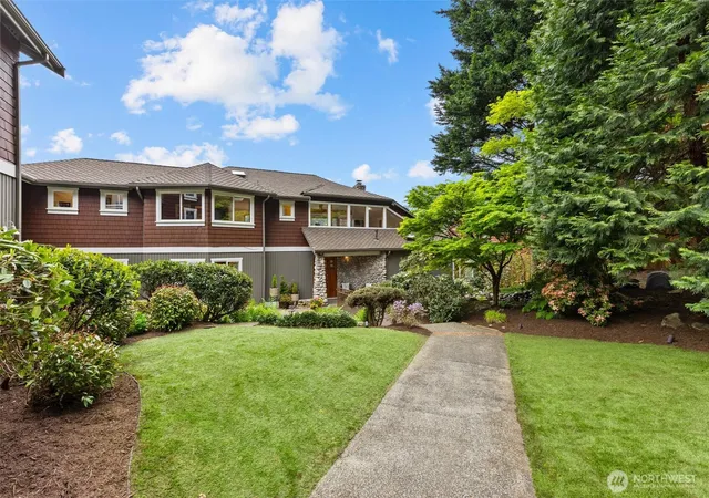 Photo 3 of Single family home for sale at 5627 W Flowing Lake Rd, Snohomish, WA 98290 | MLS# NWM2520419 | Listing updated on 2026-09-21