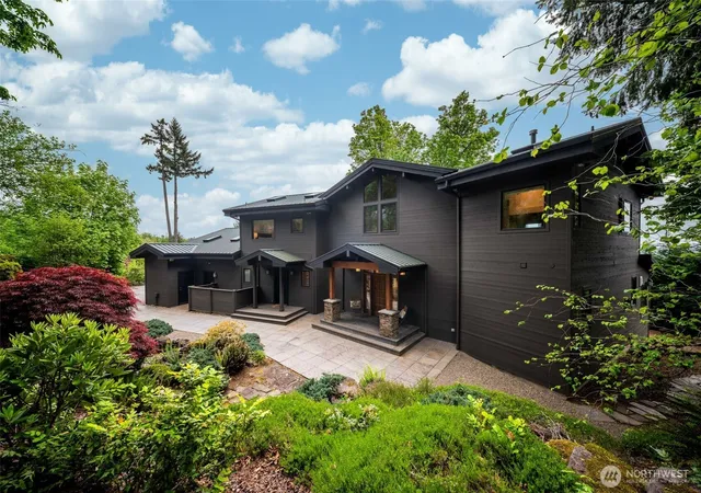 Photo 1 of Single family home for sale at 813 Varsity Rd, Kalama, WA 98625 | MLS# NWM2520429 | Listing updated on 2026-09-21
