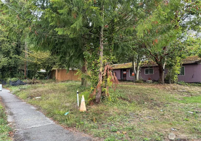 Photo 3 of Sale Pending at 18421 44th Avenue W, Lynnwood, WA 98037 | MLS# NWM2520488 | Listing updated on 2026-09-25