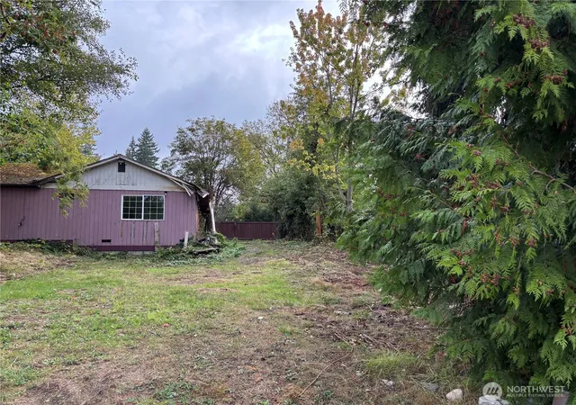 Photo 3 of Sale Pending at 18421 44th Avenue W, Lynnwood, WA 98037 | MLS# NWM2520488 | Listing updated on 2026-09-25
