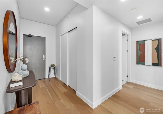 Photo 4 of Condo for sale at 121 Stewart St #2402, Seattle, WA 98101 | MLS# NWM2520510 | Listing updated on 2026-09-22