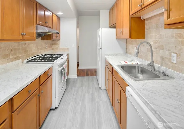 Photo 3 of Townhouse for sale at 2367 S Forest St, Seattle, WA 98144 | MLS# NWM2520542 | Listing updated on 2026-09-22