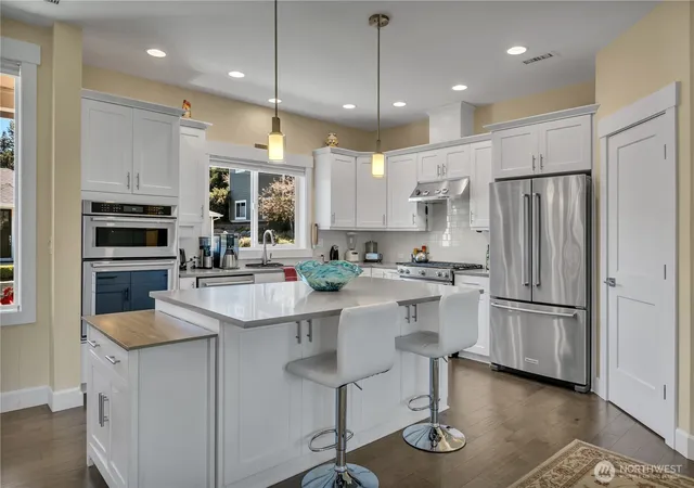 Photo 4 of Single family home for sale at 3877 Scott Ln, Gig Harbor, WA 98335 | MLS# NWM2520563 | Listing updated on 2026-10-15