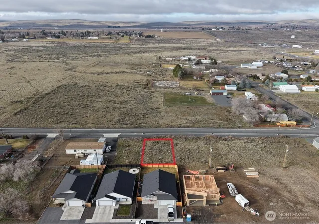 Photo 3 of Land for sale at 8 Division St S, Soap Lake, WA 98851 | MLS# NWM2520575 | Listing updated on 2026-09-21