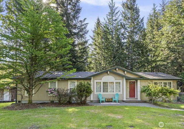 Manufactured home for sale at 151 Roundwood Ln, Packwood, WA 98361 | MLS# NWM2520584