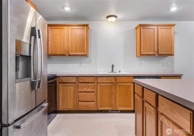Photo 2 of Townhouse for sale at 18211 58th Street Ct E, Bonney Lake, WA 98391 | MLS# NWM2520624 | Listing updated on 2026-09-21
