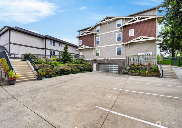 Condo for sale at 1109 29th Street #301, Anacortes, WA 98221 | MLS# NWM2520701