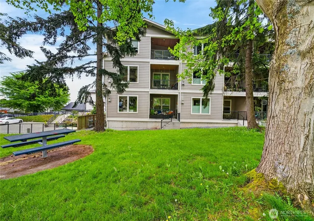Photo 3 of Contingent at 1109 29th Street #301, Anacortes, WA 98221 | MLS# NWM2520701 | Listing updated on 2026-09-25