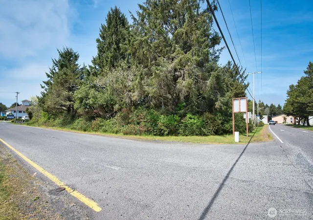 Photo 1 of Land for sale at 899 Ocean Shrs Blvd Nw, Ocean Shores, WA 98569 | MLS# NWM2520750 | Listing updated on 2026-09-21