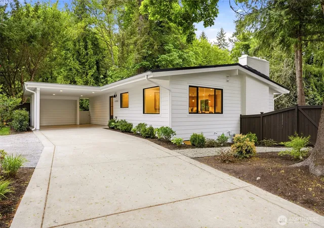 Photo 2 of Sale Pending at 4705 119th Avenue Se, Bellevue, WA 98006 | MLS# NWM2520767 | Listing updated on 2026-09-25