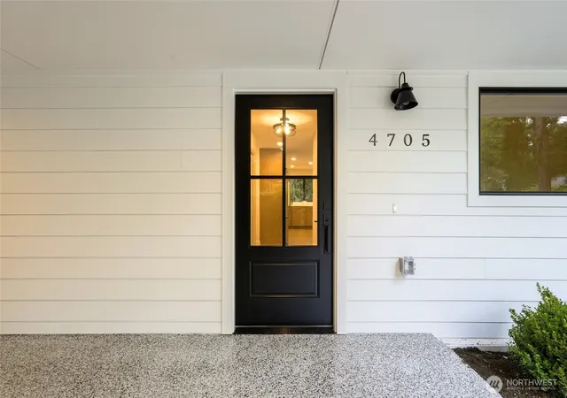 Photo 3 of Sale Pending at 4705 119th Avenue SE, Bellevue, WA 98006 | MLS# NWM2520767 | Listing updated on 2026-09-25