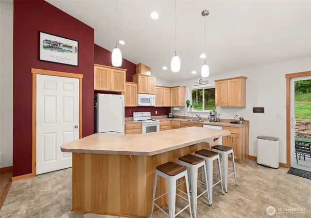 Photo 3 of Single family home for sale at 236 Chilvers Rd, Chehalis, WA 98532 | MLS# NWM2520818 | Listing updated on 2026-10-02