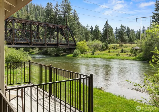 Single family home for sale at 90 Pebble Beach Dr, Cle Elum, WA 98922 | MLS# NWM2520930